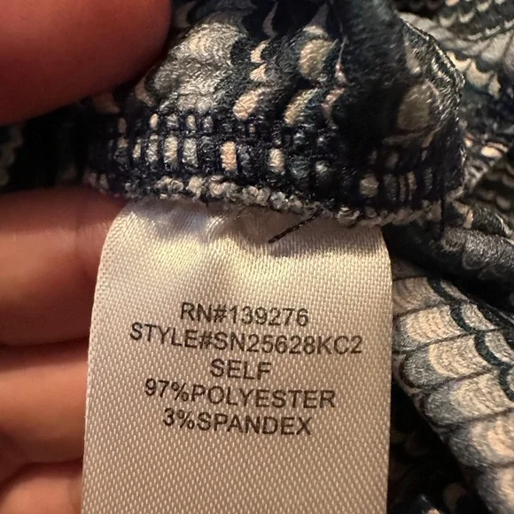 Les Serein Cowl Drape Neck Flutter Sleeve Side-ruched Top - Picture 7 of 8